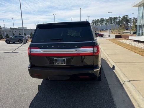 Certified 2019 Lincoln Navigator Select image 9
