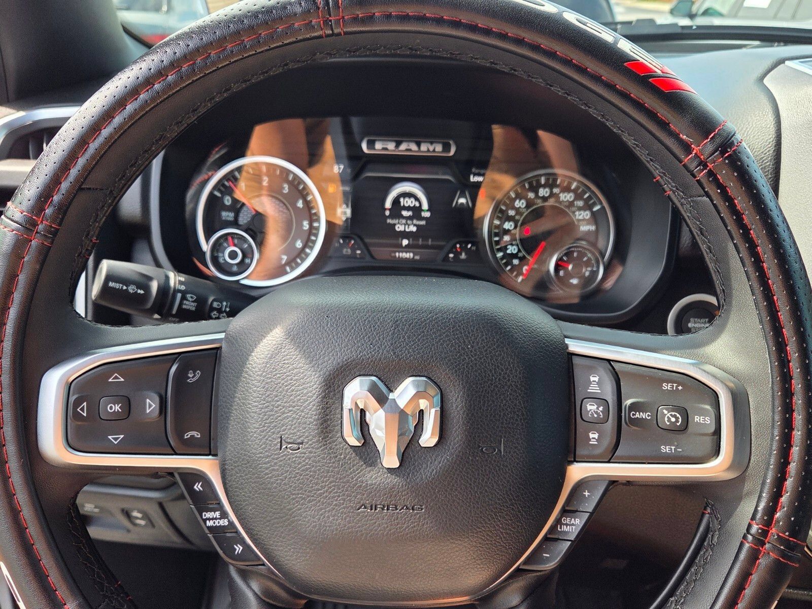 Used 2025 RAM 1500 Big Horn AWD/4WD image 26