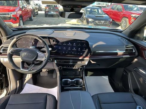 New 2026 Chevrolet Traverse Z71 w/ Enhanced Driving Package AWD/4WD image 20