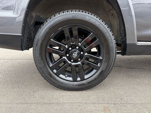 Used 2021 Toyota 4Runner Nightshade image 27