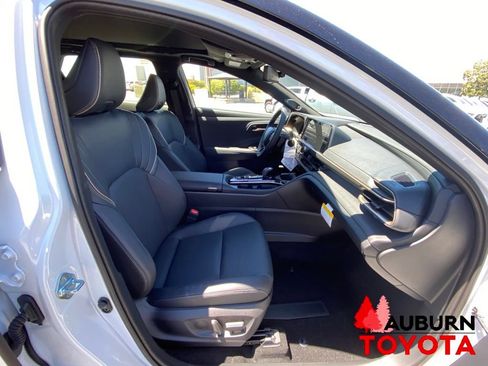 New 2026 Toyota Crown Signia w/ Advanced Technology Package AWD/4WD image 12