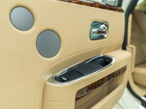 Used 2013 Rolls-Royce Ghost image 54