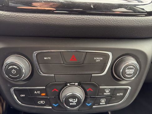 Used 2020 Jeep Compass Limited AWD/4WD image 27