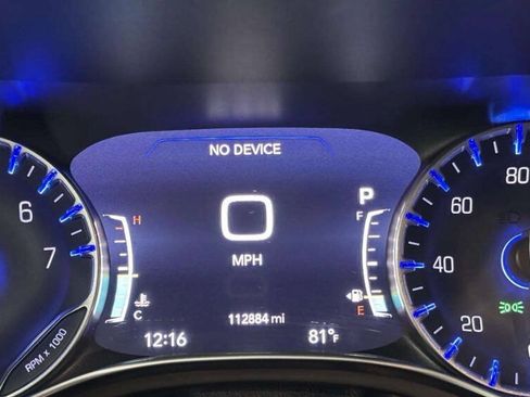 Used 2017 Chrysler Pacifica Touring-L Plus w/ Tire & Wheel Group FWD image 40