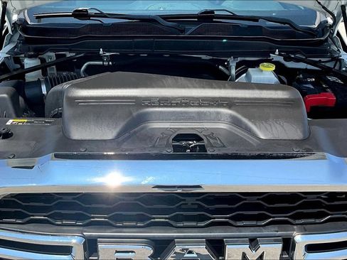 Used 2022 RAM 2500 Tradesman AWD/4WD image 9