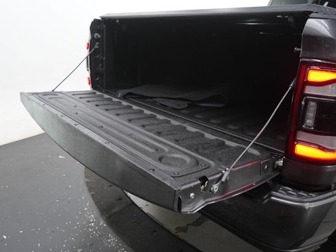 Used 2022 RAM 2500 Laramie AWD/4WD image 13