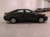 Used 2011 Toyota Camry LE image 3