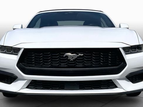 Used 2025 Ford Mustang Premium RWD image 4