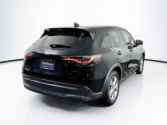 Used 2023 Honda HR-V LX image 7