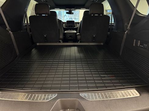 Used 2021 Chevrolet Tahoe RST w/ Luxury Package image 21