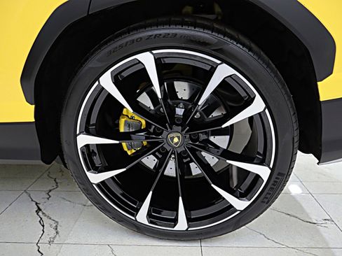 Used 2022 Lamborghini Urus /SELEZIONE PRE-OWNED CERTIFIED image 52