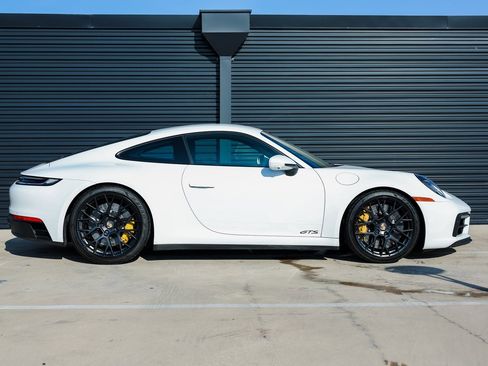 Certified 2024 Porsche 911 Carrera GTS image 8