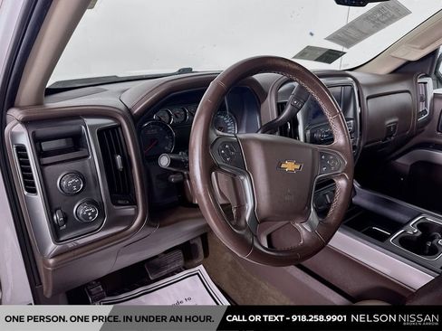 Used 2017 Chevrolet Silverado 1500 LTZ Z71 image 9
