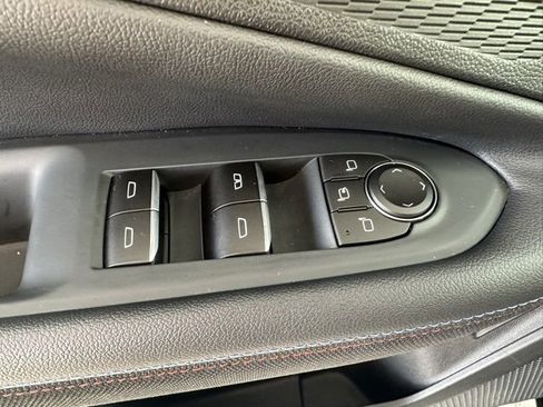 Certified 2024 Chevrolet Blazer EV RS image 28