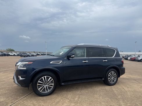 Certified 2024 Nissan Armada SL image 10