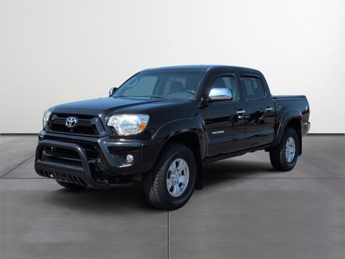 Used 2012 Toyota Tacoma PreRunner w/ SR5 Pkg RWD image 2
