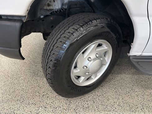 Used 2011 Ford E-350 and Econoline 350 XL w/ PWR Windows & Locks Group image 23