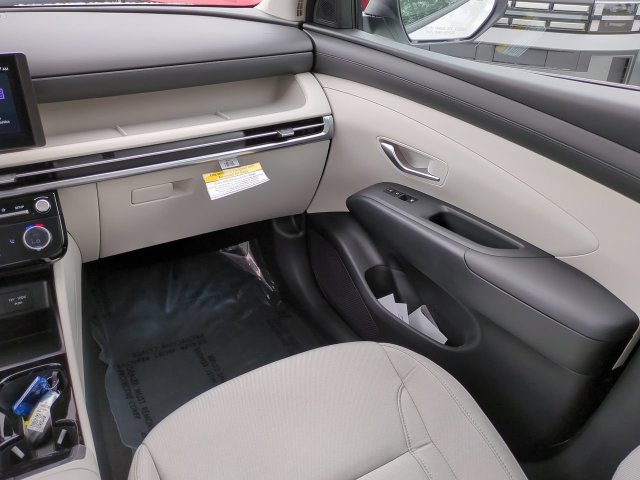 New 2026 Hyundai Tucson SEL FWD image 16