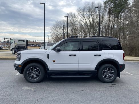 Used 2022 Ford Bronco Sport Badlands image 6