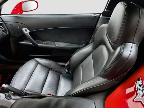 Used 2012 Chevrolet Corvette Convertible RWD image 21