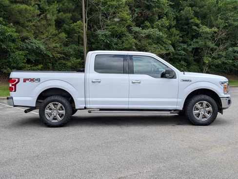 Used 2020 Ford F150 XLT w/ Equipment Group 302A Luxury AWD/4WD image 10
