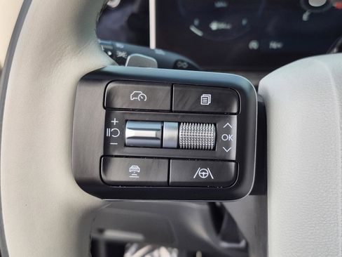 Used 2025 Hyundai Santa Fe Calligraphy FWD image 32