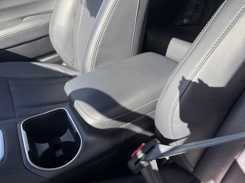 Used 2023 Subaru Outback Limited image 14