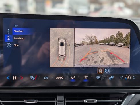 New 2026 Chevrolet Equinox EV LT image 3