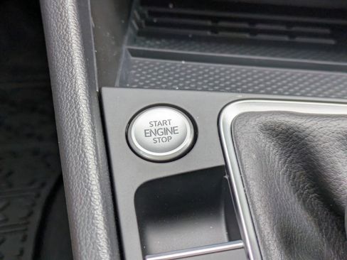 New 2026 Volkswagen Jetta SE FWD image 30