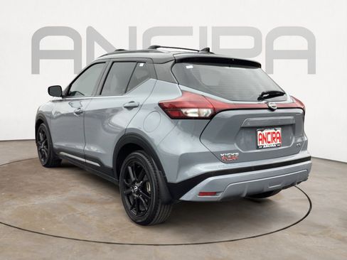 Used 2023 Nissan Kicks SR w/ SR Premium Package FWD image 9
