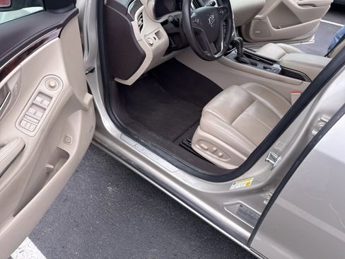 Used 2014 Buick LaCrosse Leather image 9