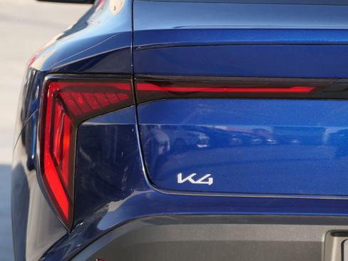 New 2025 Kia K4 LXS image 5