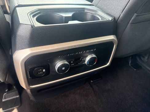Used 2023 Ford Expedition XLT AWD/4WD image 17