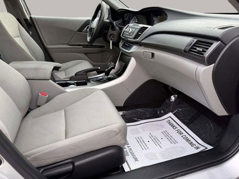 Used 2014 Honda Accord LX image 15