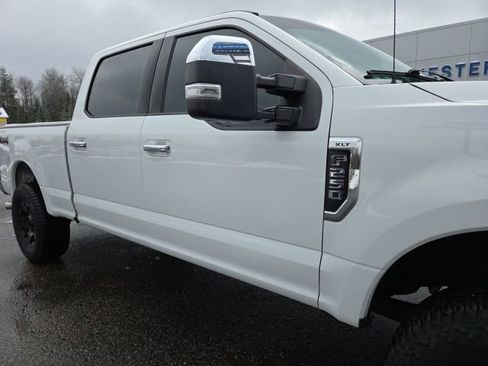 Used 2021 Ford F250 XLT w/ XLT Premium Package image 14