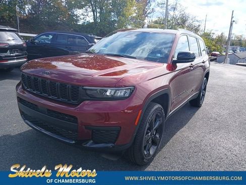 New 2025 Jeep Grand Cherokee L Altitude AWD/4WD image 1