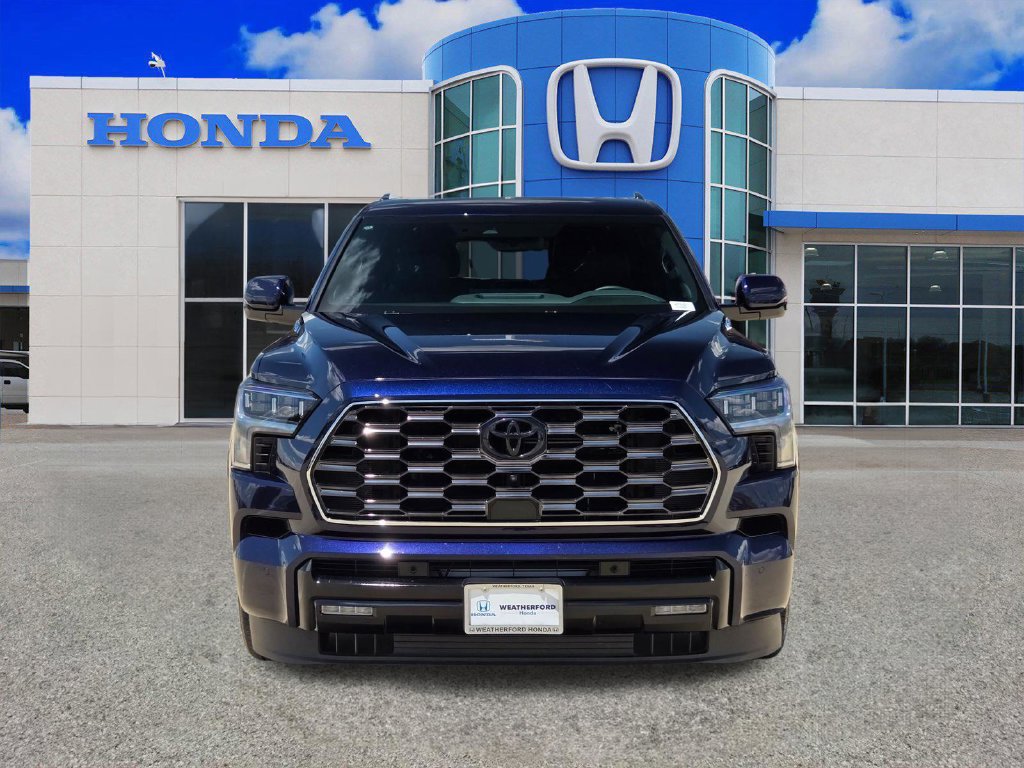 Used 2025 Toyota Sequoia Platinum AWD/4WD image 8