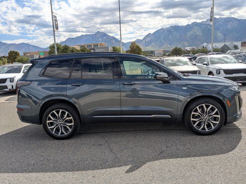 Used 2021 Cadillac XT6 Sport AWD/4WD image 7
