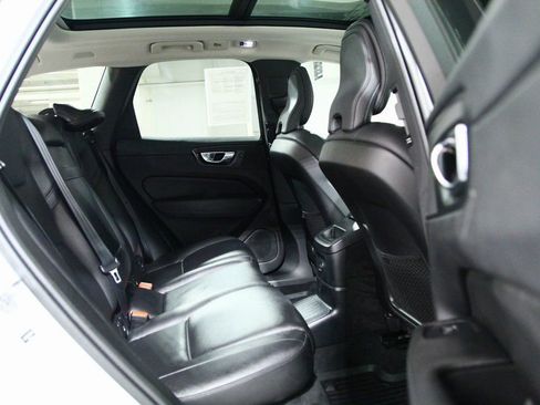 Used 2021 Volvo XC60 T8 Inscription Expression w/ Premium Package image 26