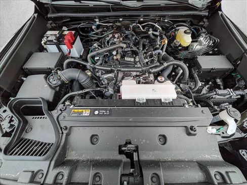 Used 2025 Toyota 4Runner SR5 image 21