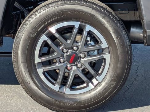 Used 2025 Toyota Tacoma TRD Sport image 13