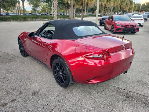 Used 2024 MAZDA MX-5 Miata Sport image 4