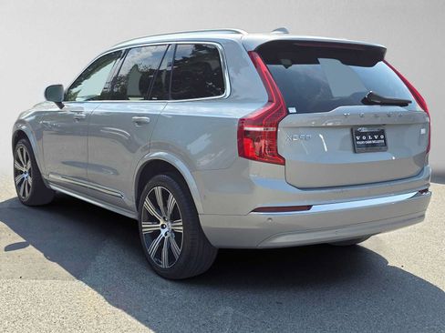Certified 2023 Volvo XC90 T8 Plus AWD/4WD image 7