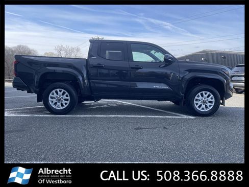 Used 2024 Toyota Tacoma SR5 image 6