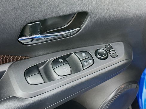 Used 2024 Nissan Kicks SR image 15