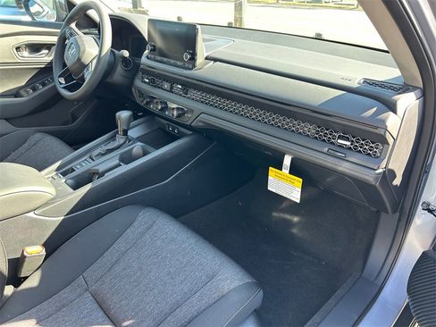 New 2025 Honda Accord SE image 24
