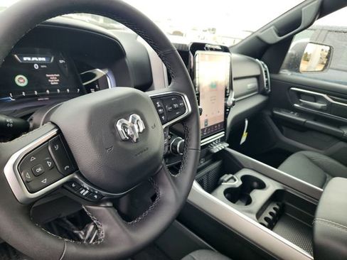 New 2026 RAM 1500 4x4 Crew Cab image 14