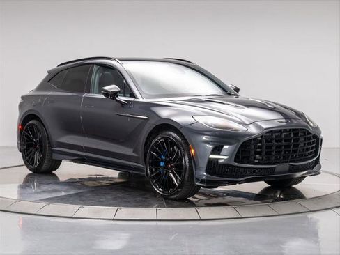 Used 2025 Aston Martin DBX 707 image 1