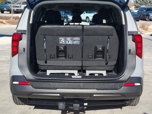 Used 2025 Kia Carnival SX image 16