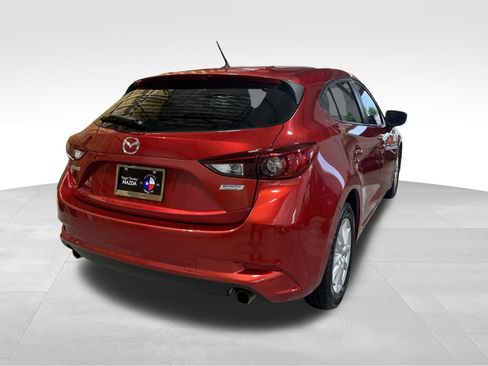 Used 2017 MAZDA MAZDA3 Sport FWD image 5